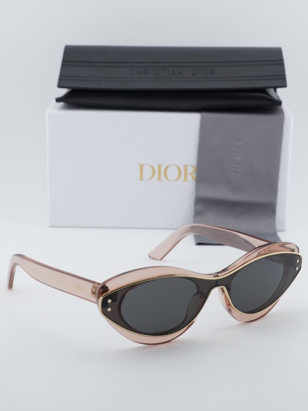 Dior DIORMETEOR B1I 40A0 Cat Eye Sunglasses - Matte Pink/Smoke - Picture 4 of 8
